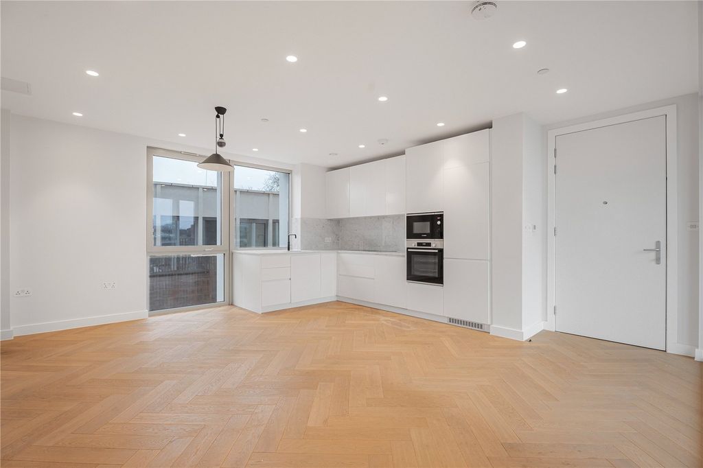 Property photo 1 of 22 Open Plan Living