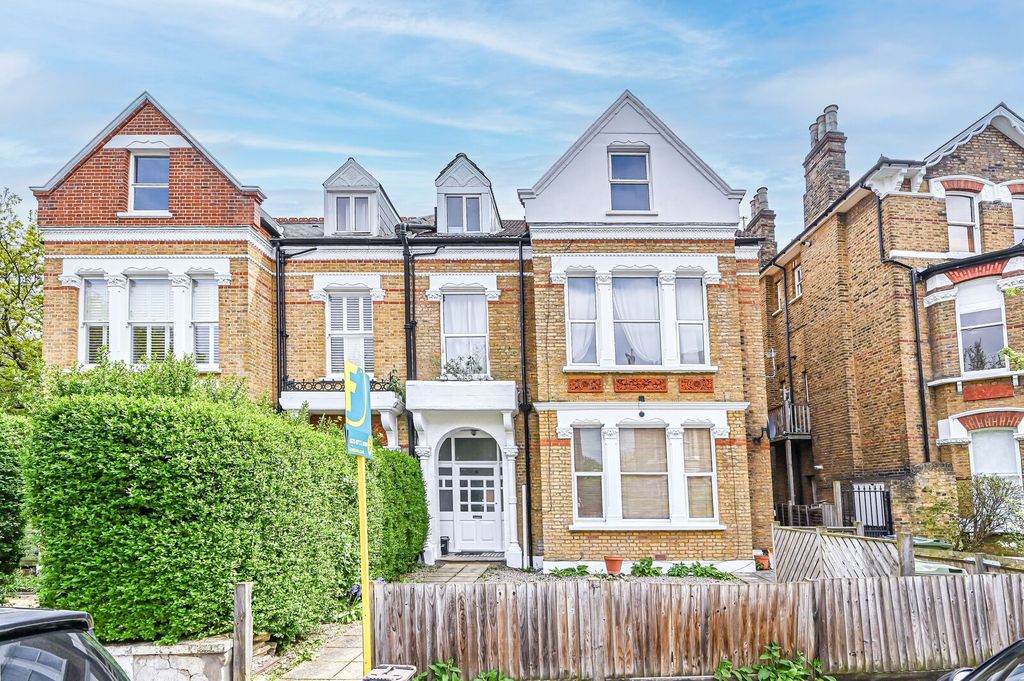 Property photo 1 of 12