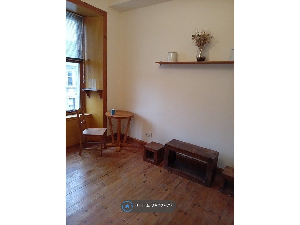 Property photo 2 of 20 Living Room With Table And Chairs