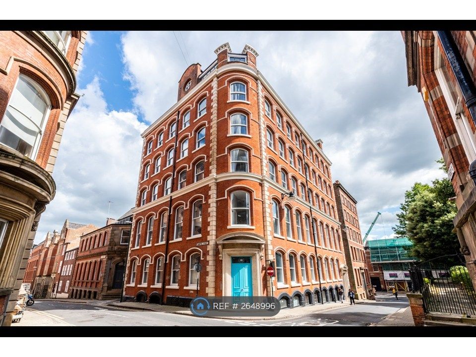 Property photo 1 of 11 Sutton Place