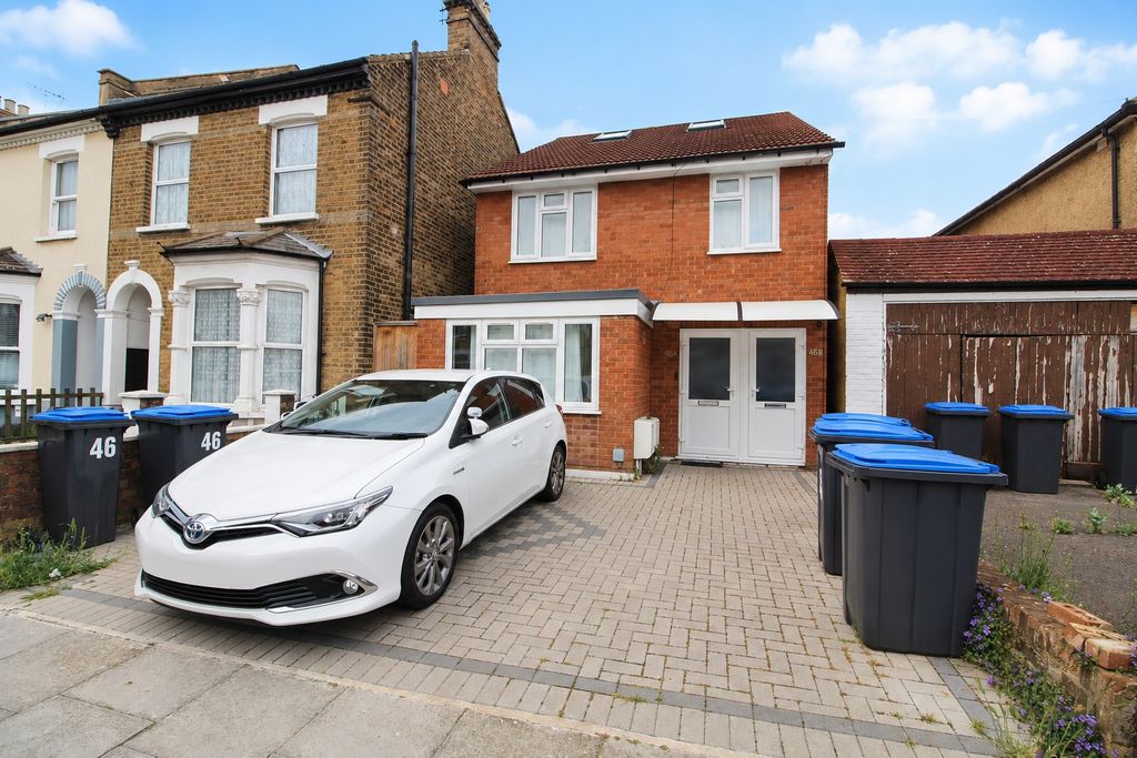 Property photo 1 of 9