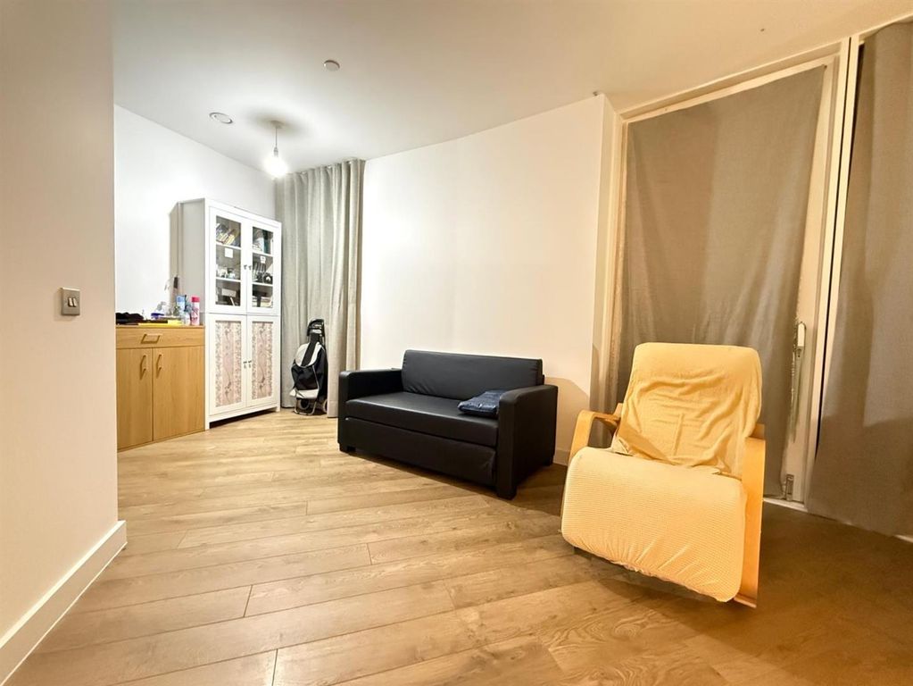 Property photo 3 of 8 02.Jpg