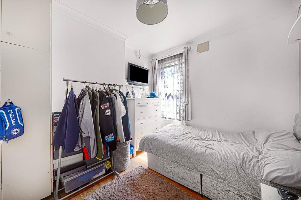 Property photo 3 of 13