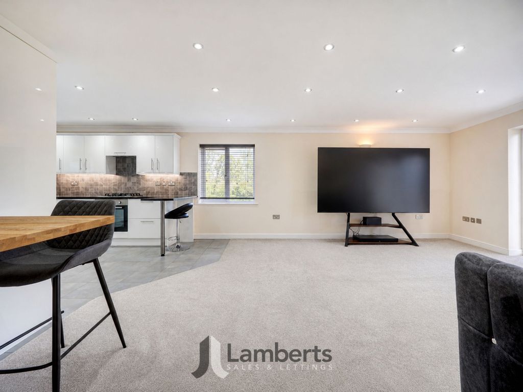 Property photo 2 of 18 Open Plan Living Space