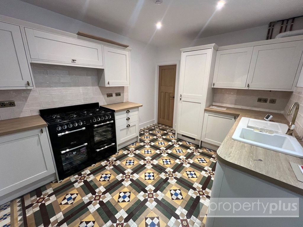 Property photo 2 of 22 Picture No. 20