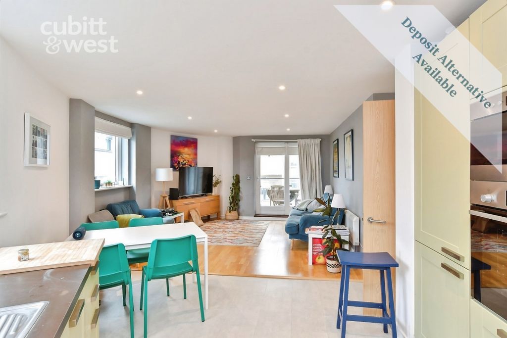 Property photo 3 of 14 Open-Plan Living