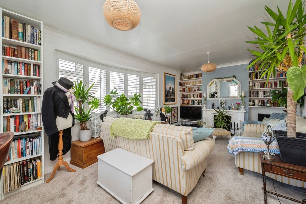 Property photo 2 of 19 Pbox-Img.Jpg