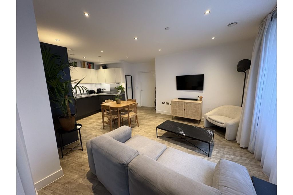 Property photo 1 of 11 Living Area