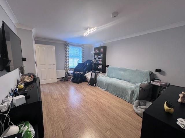 Property photo 2 of 11 10 Springfield Avenue Lounge 1.Jpg