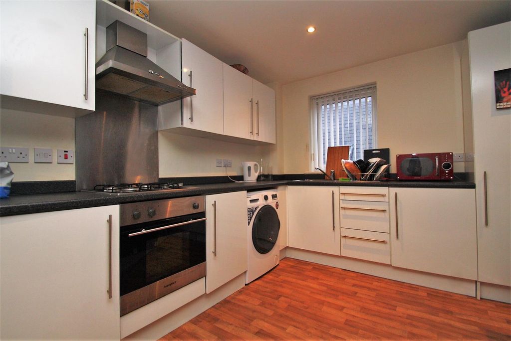 Property photo 2 of 5