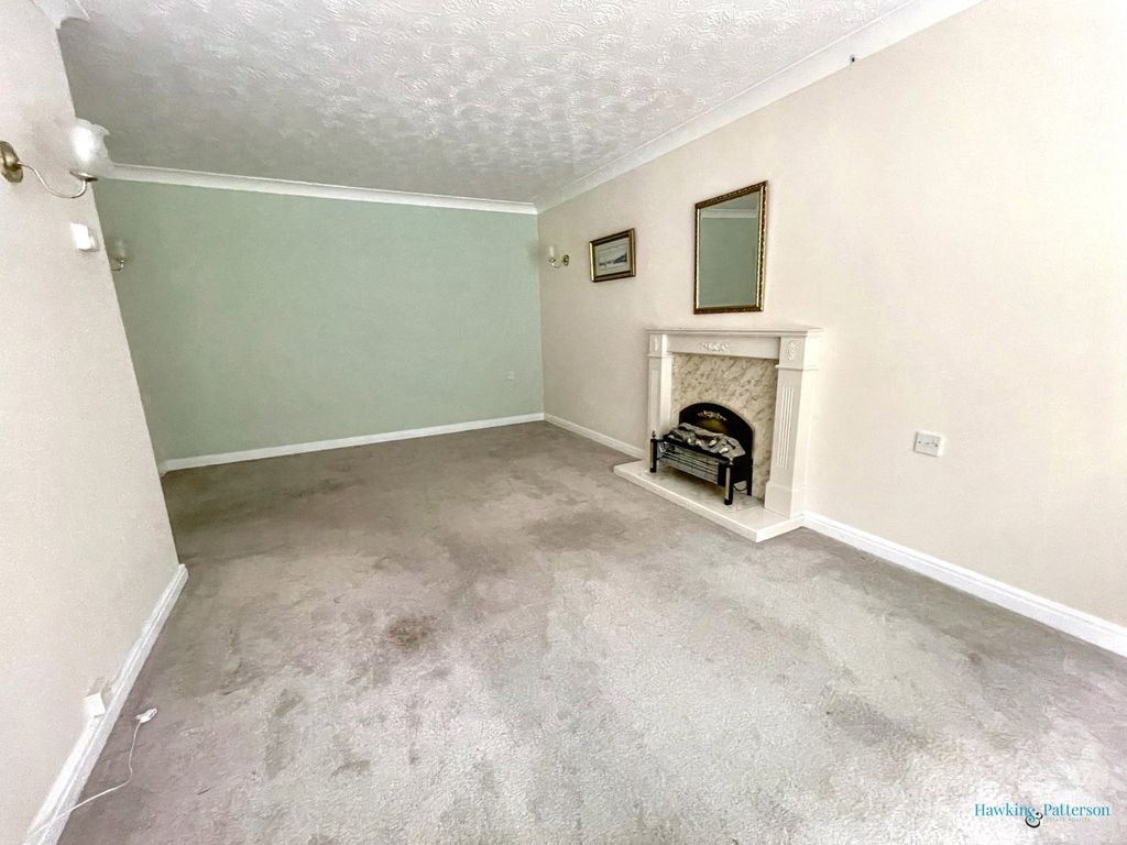 Property photo 3 of 12