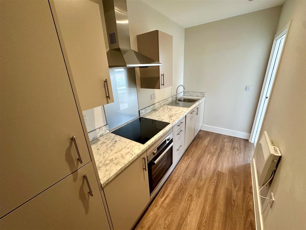 Property photo 3 of 36 304Sov28.Jpg
