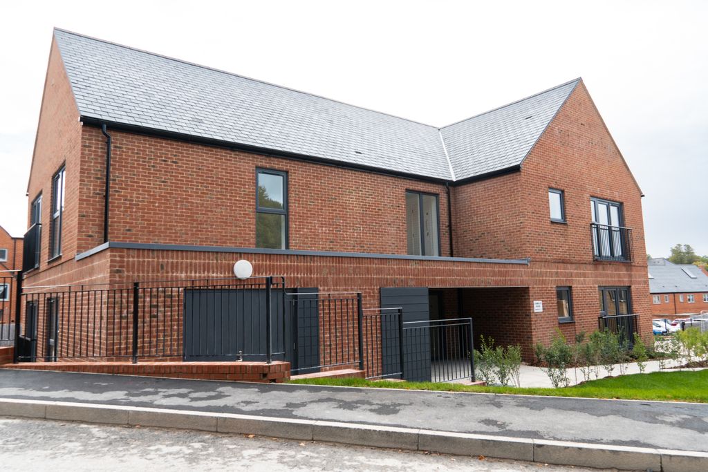 Property photo 3 of 10 Dsc02052