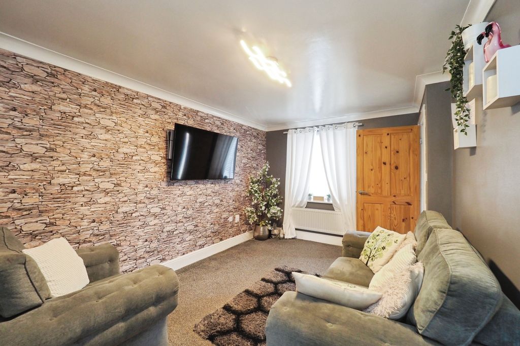 Property photo 2 of 19 Img_3088