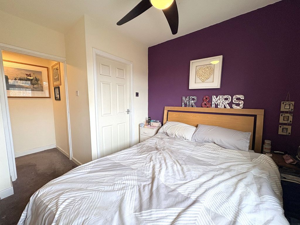 Property photo 3 of 4