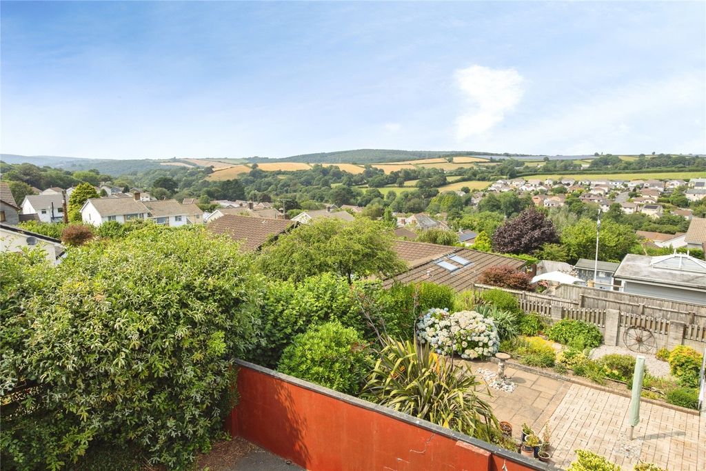 Property photo 3 of 23 Picture No. 29