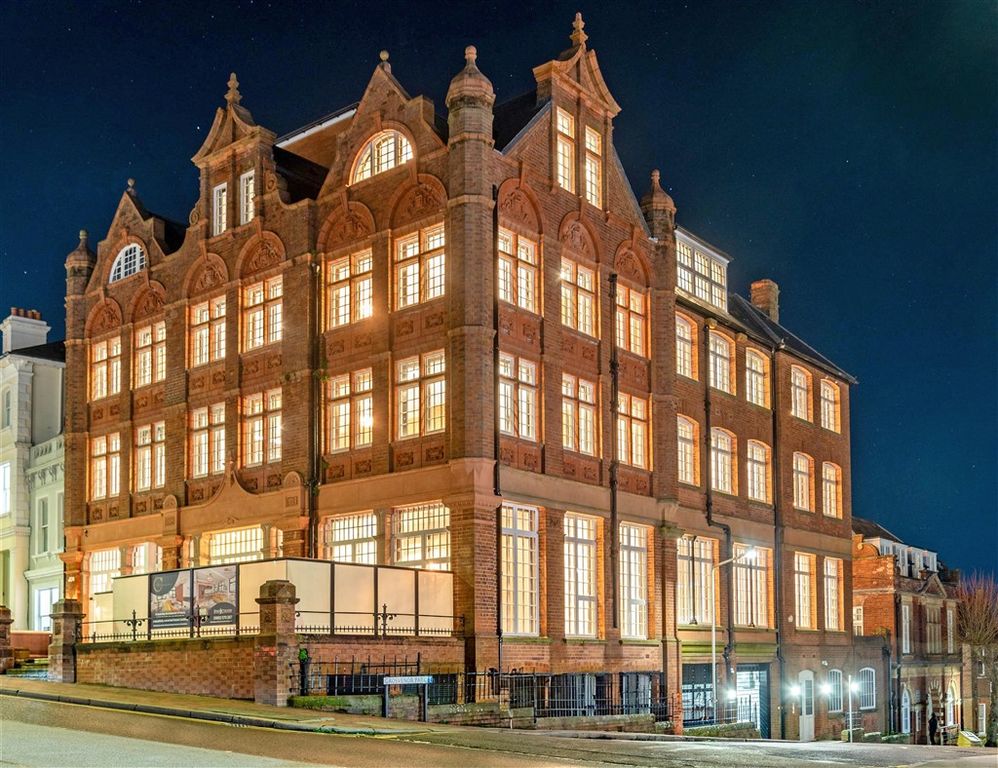 Property photo 3 of 14 Evening External