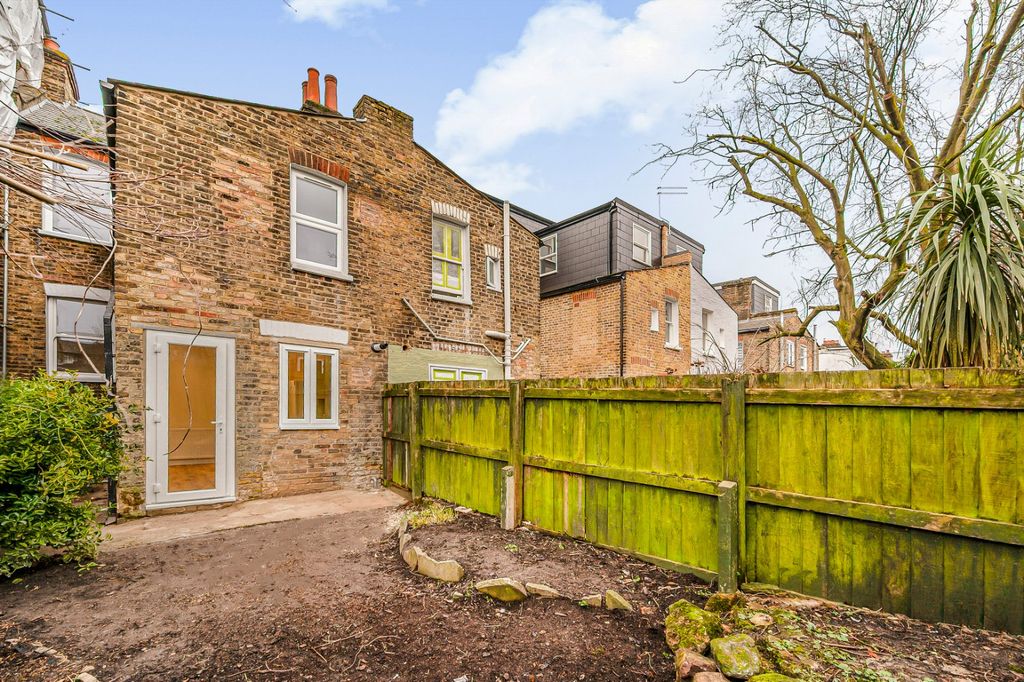 Property photo 3 of 14