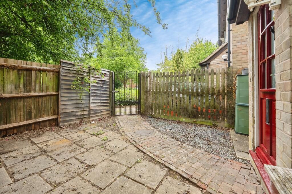 Property photo 2 of 11 Image