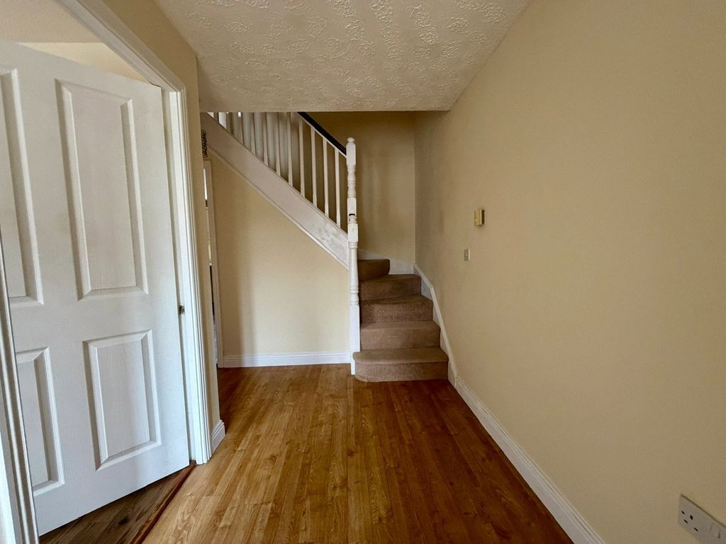 Property photo 3 of 34