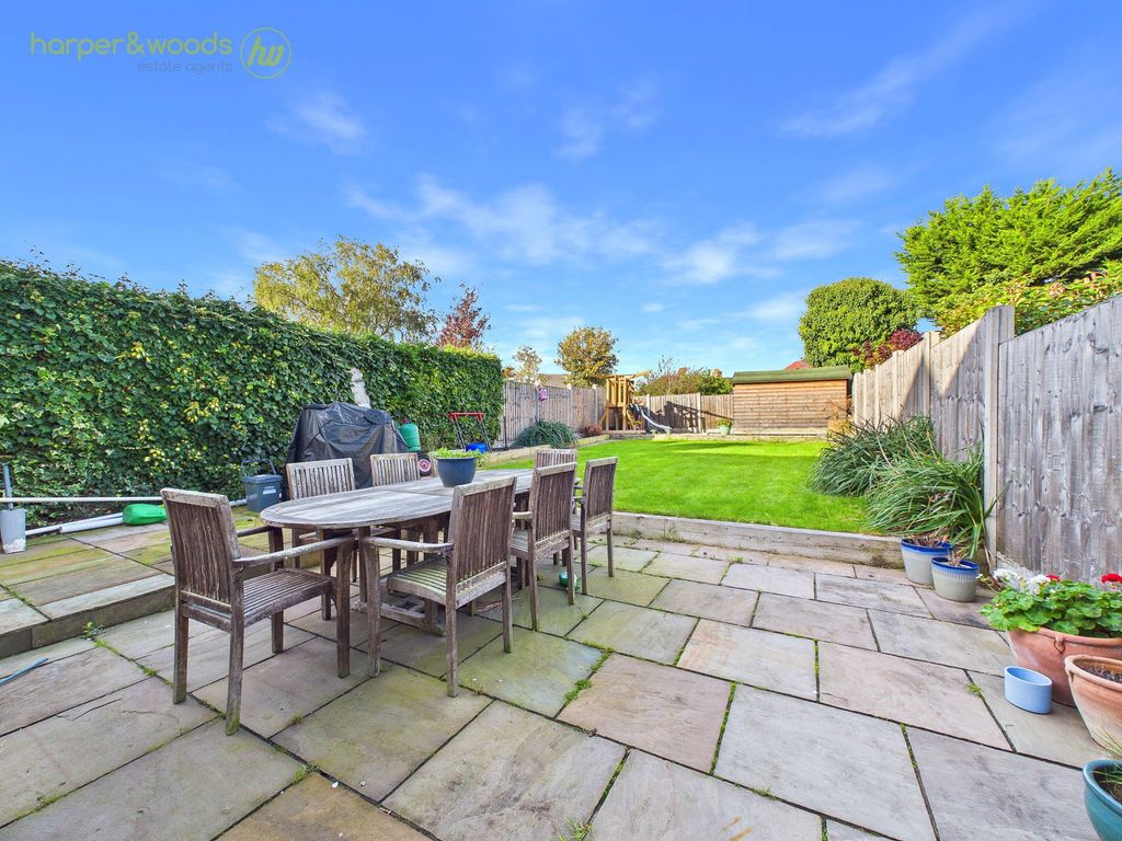 Property photo 3 of 35
