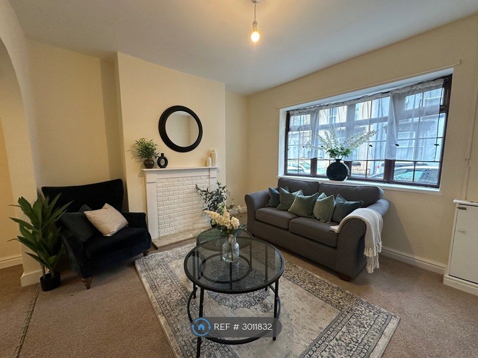 Property photo 3 of 21