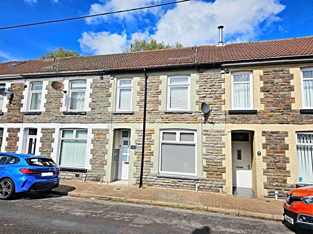 Property photo 1 of 24
