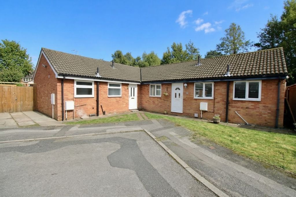 Property photo 1 of 10 Property Front