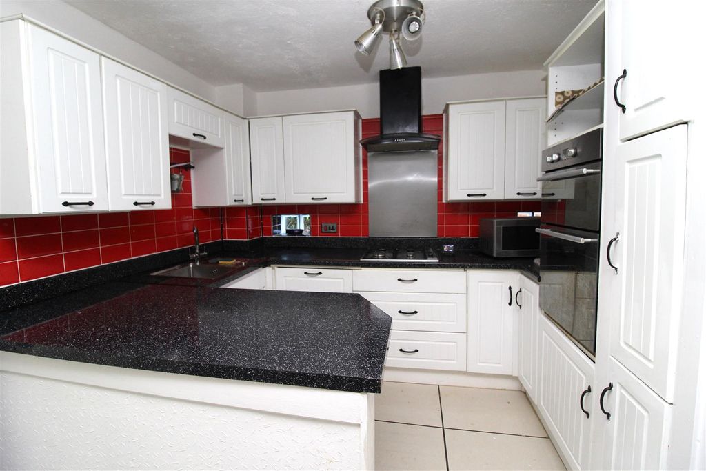 Property photo 2 of 14 Img_2013.Jpg