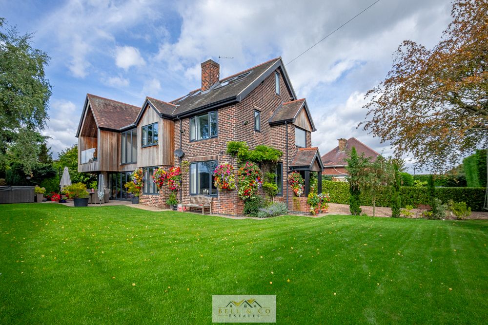 Property photo 1 of 52