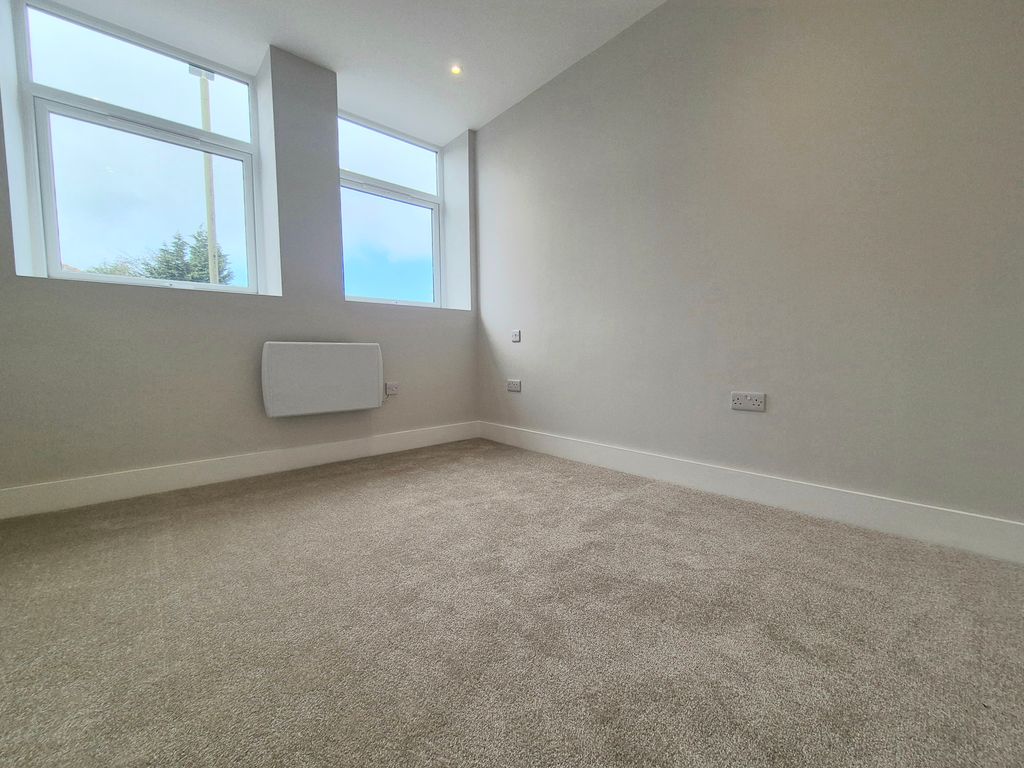 Property photo 2 of 7 Image