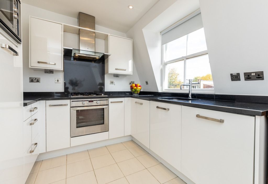 Property photo 3 of 10 Picture 4