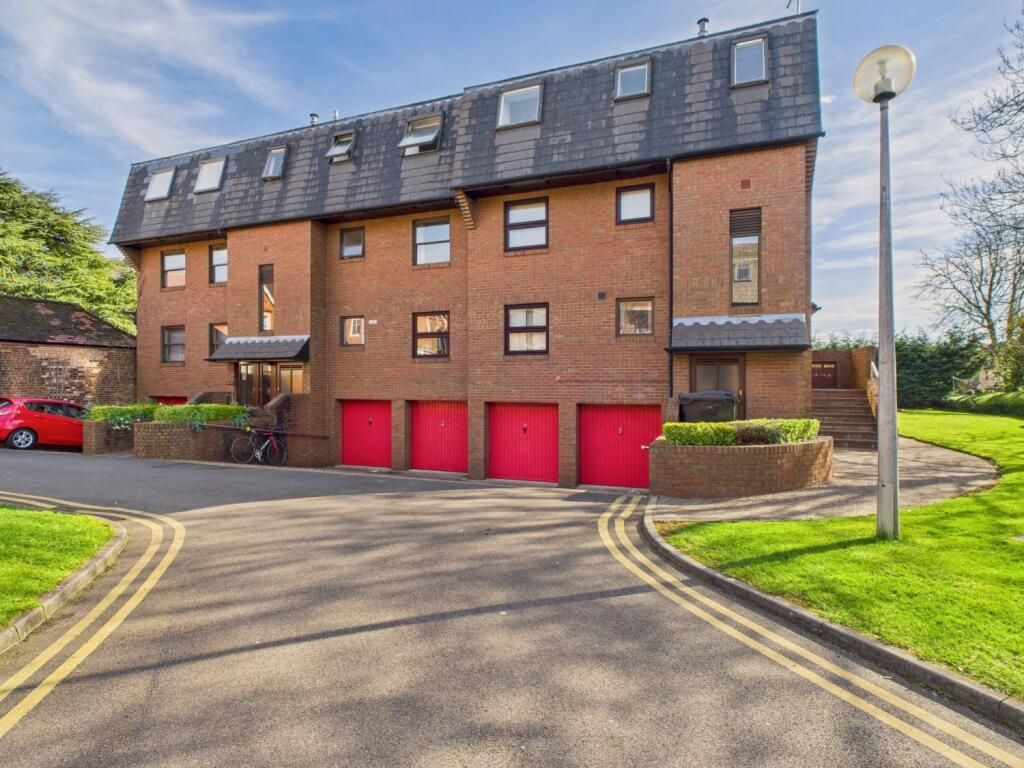 Property photo 1 of 7