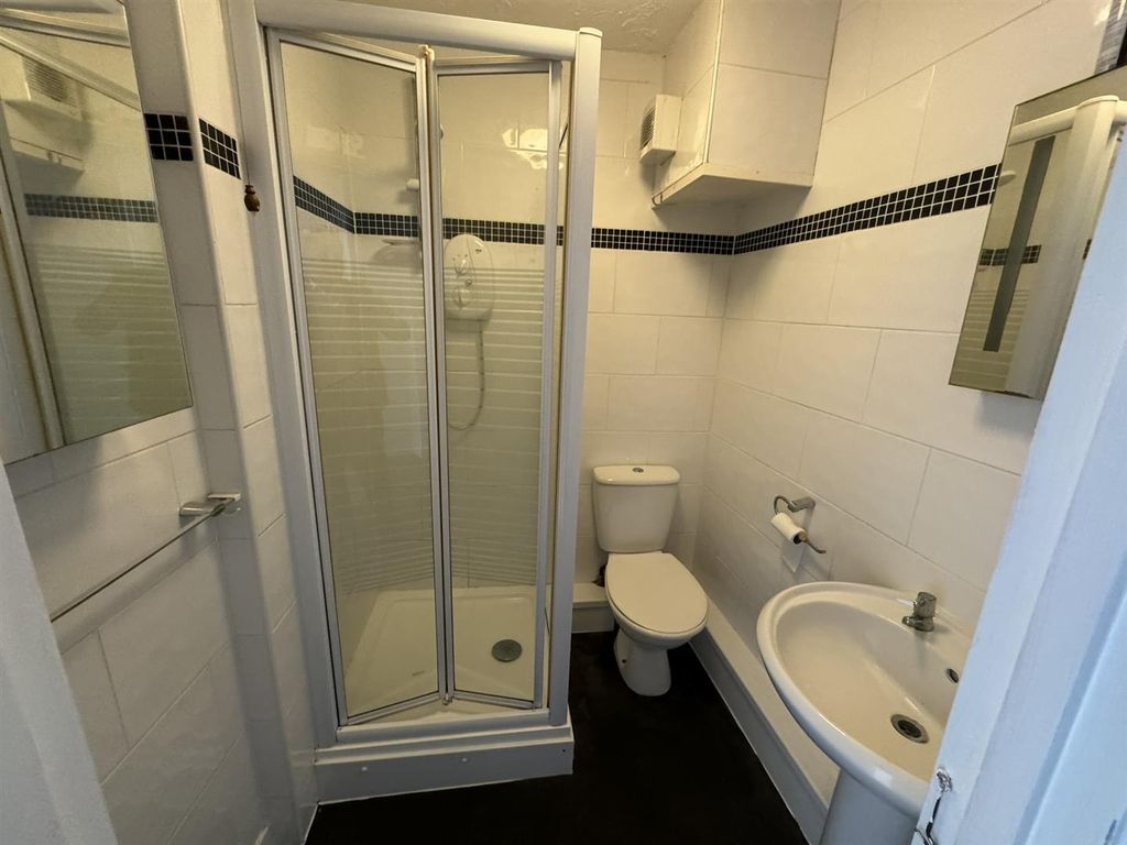 Property photo 3 of 4 Img_5933.Jpeg