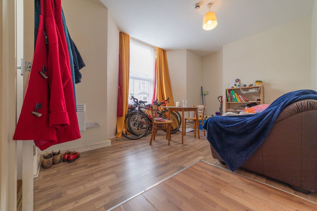 Property photo 1 of 5 Call 02920 668585 To Secure Your Viewing _5