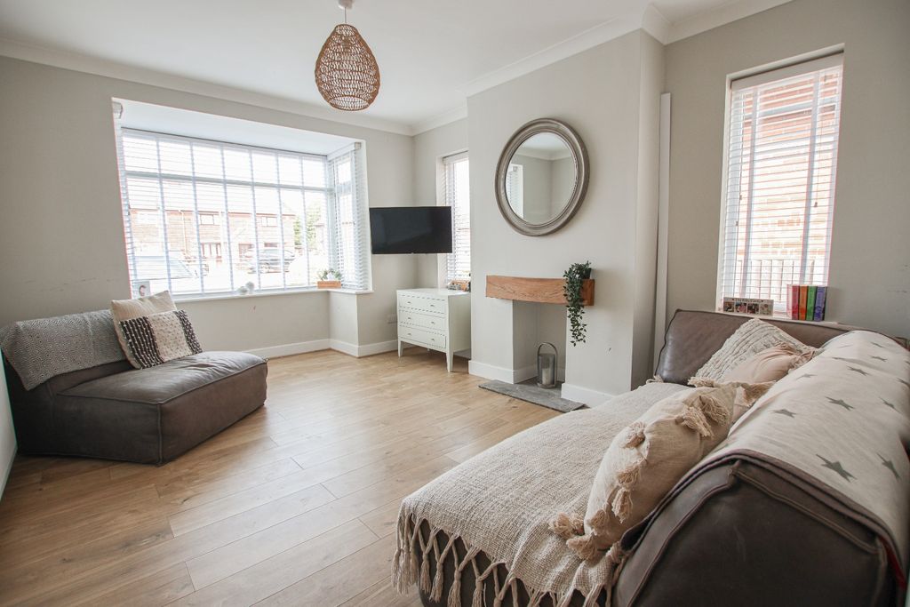 Property photo 3 of 26 5411614