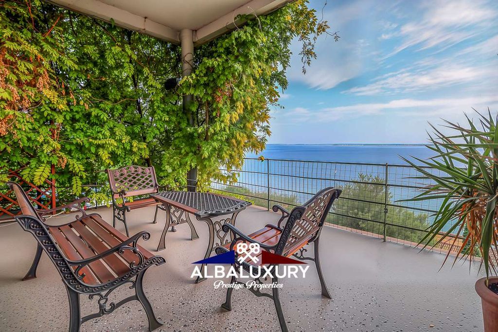 Property photo 3 of 29