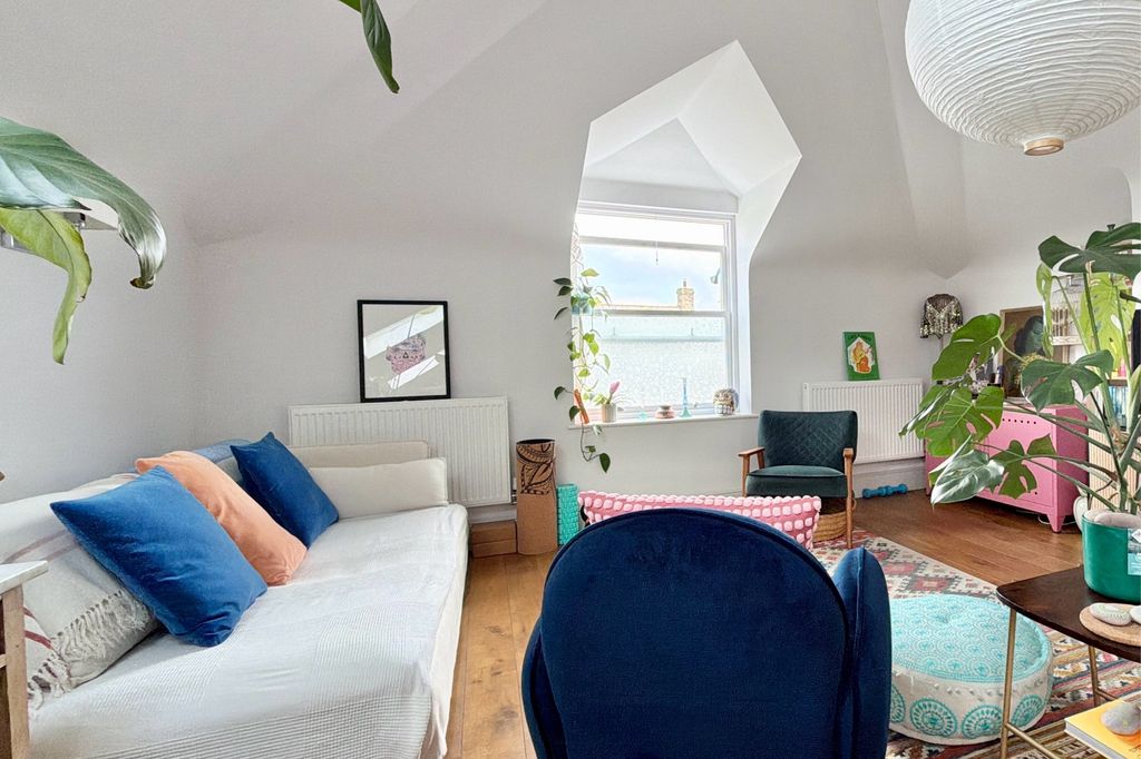 Additional image 14 of 2 bed flat for salePaternoster Row, Ottery St. Mary, Devon EX11