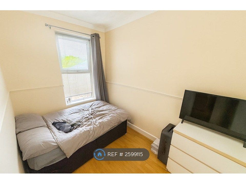 Property photo 1 of 3