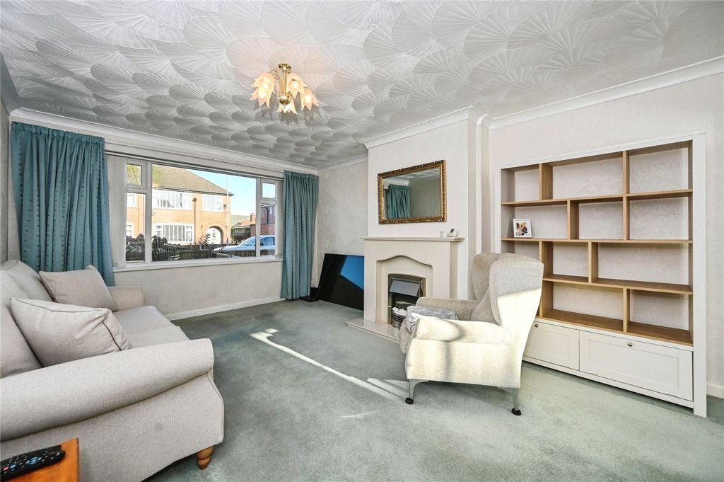 Property photo 3 of 23 Living Room