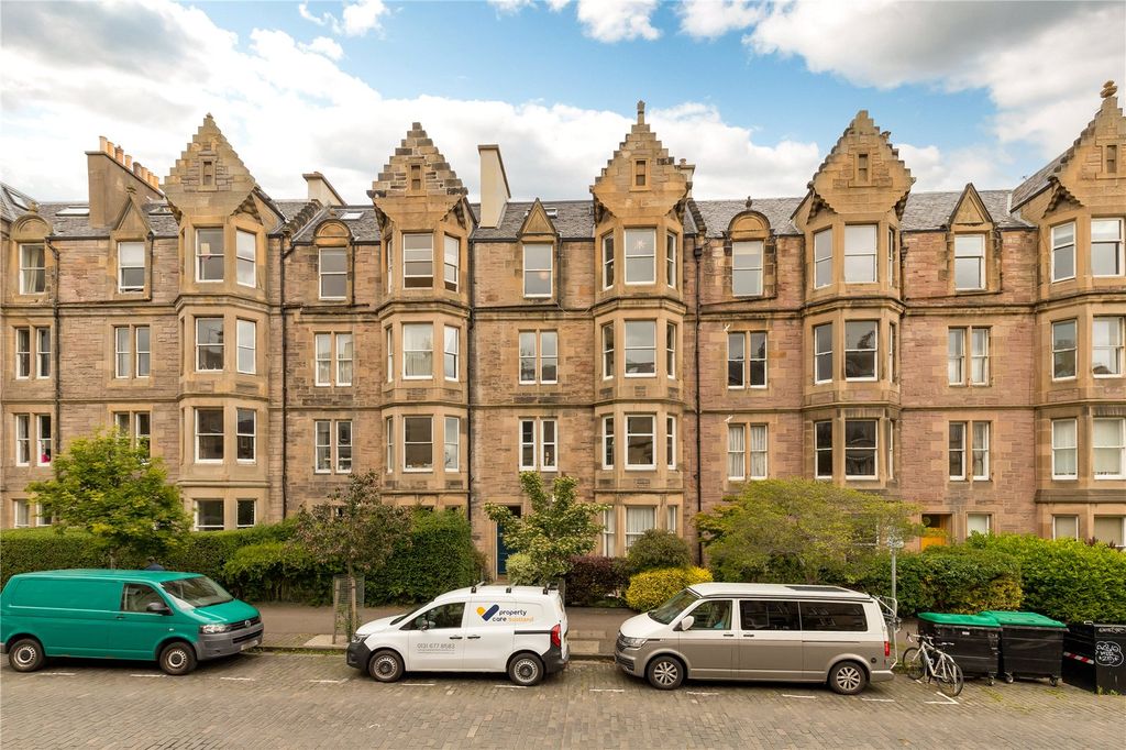 Property photo 1 of 23 Warrender Park Rd 02