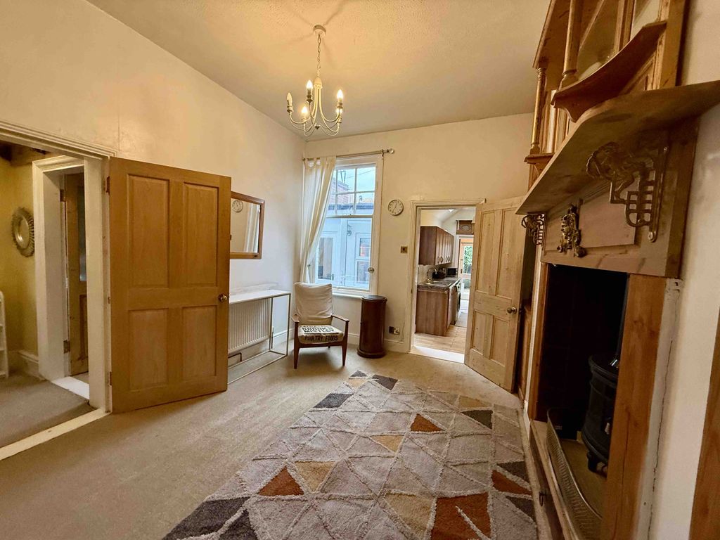 Property photo 3 of 20 Gallery