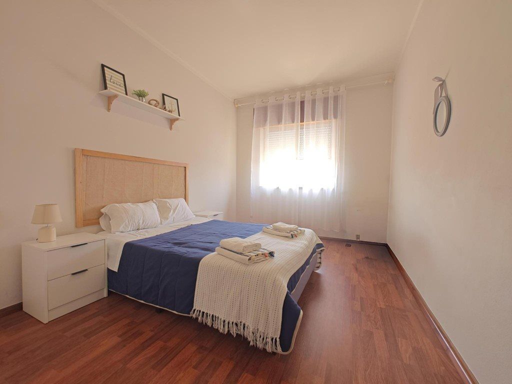 Property photo 1 of 25 3 Bedroom Flat With Good Sun Exposure And Great Profitability