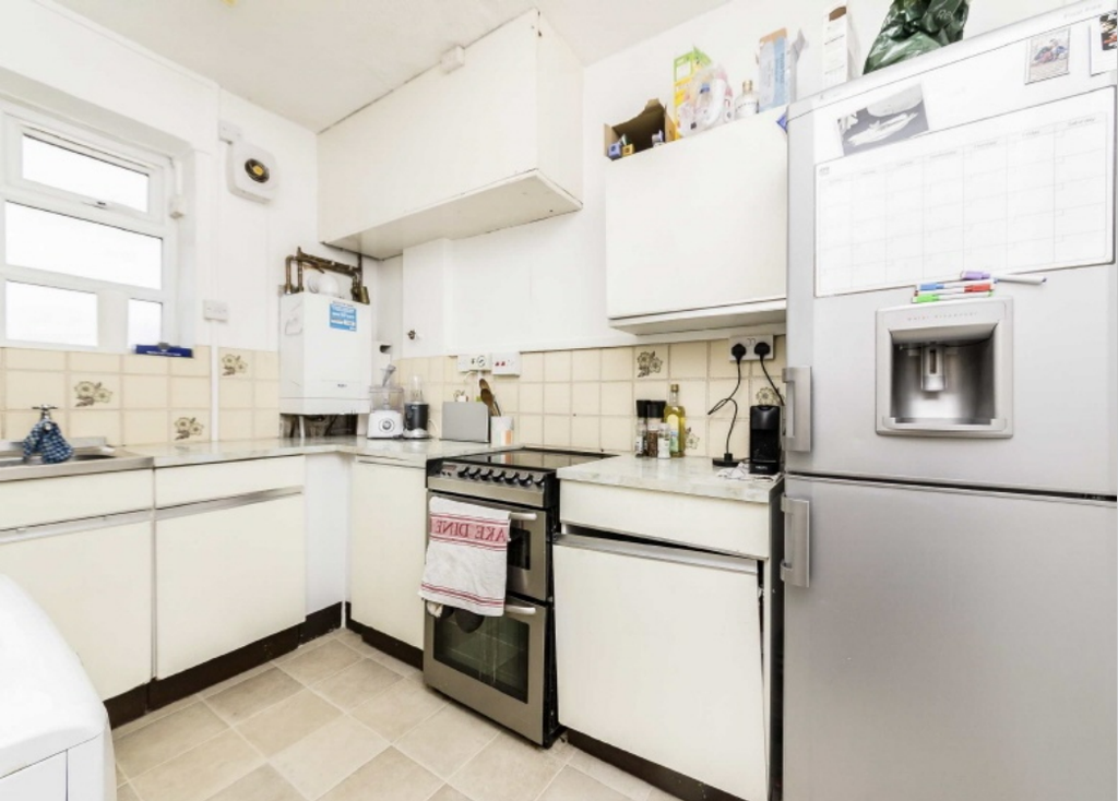 Property photo 2 of 3