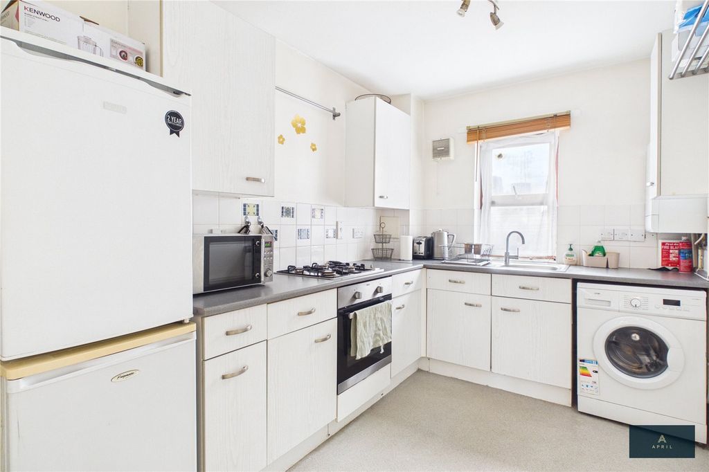 Property photo 3 of 14 Picture No. 09