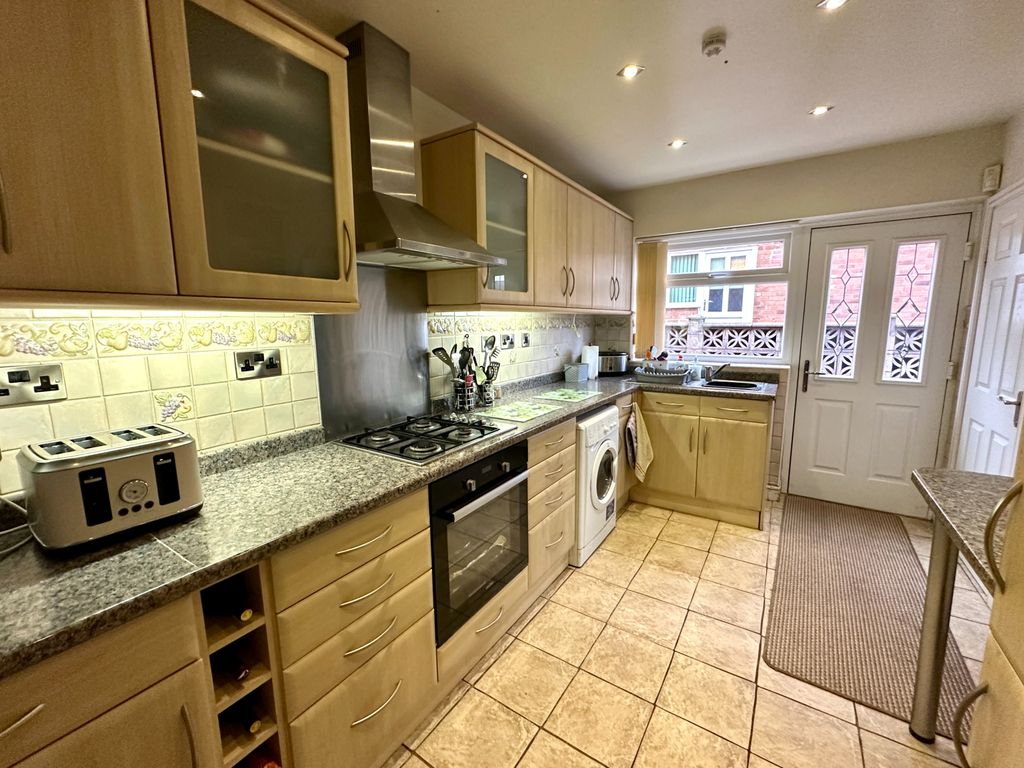 Property photo 3 of 22
