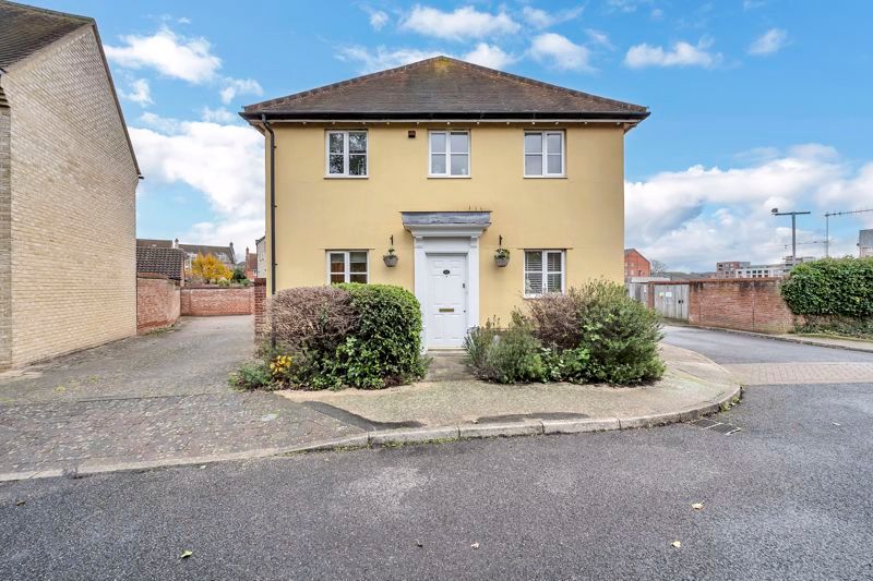 Property photo 1 of 17 Front