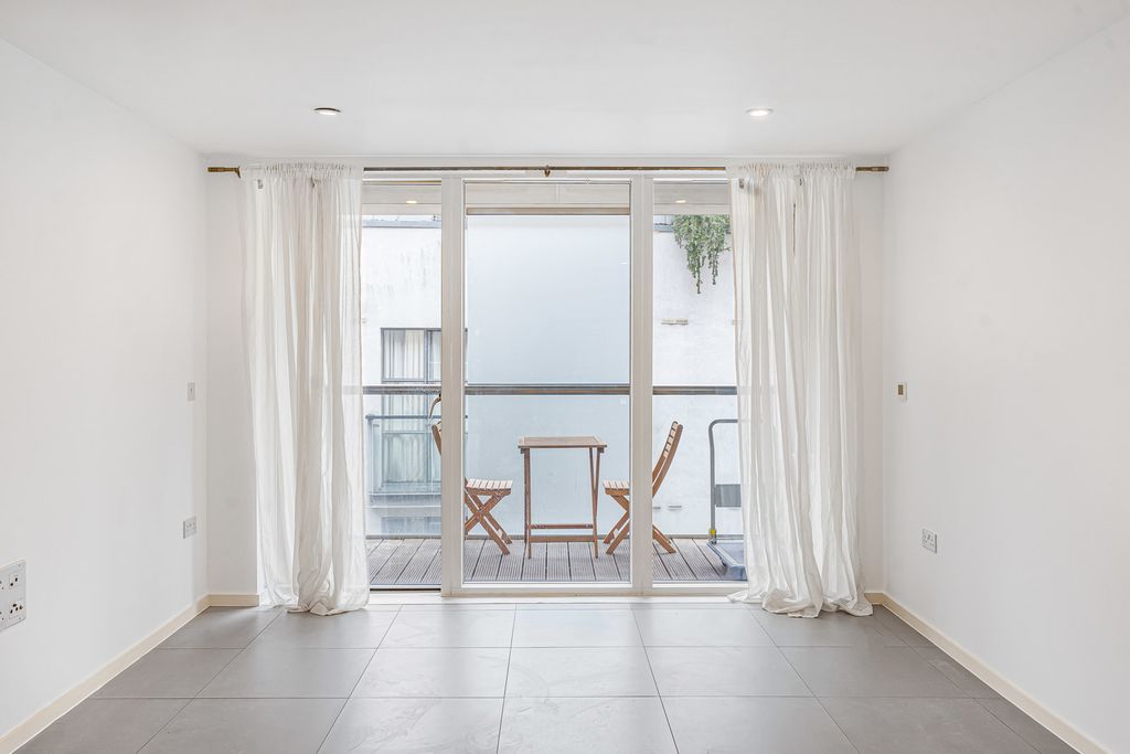 Property photo 1 of 24 Reception Room