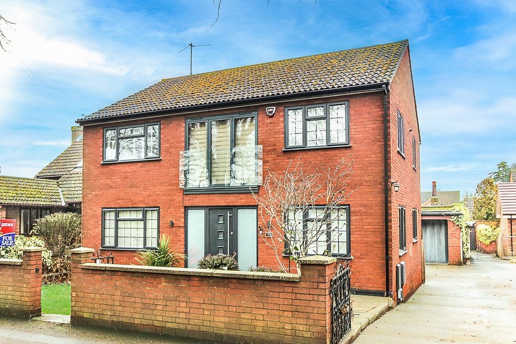 Property photo 1 of 24