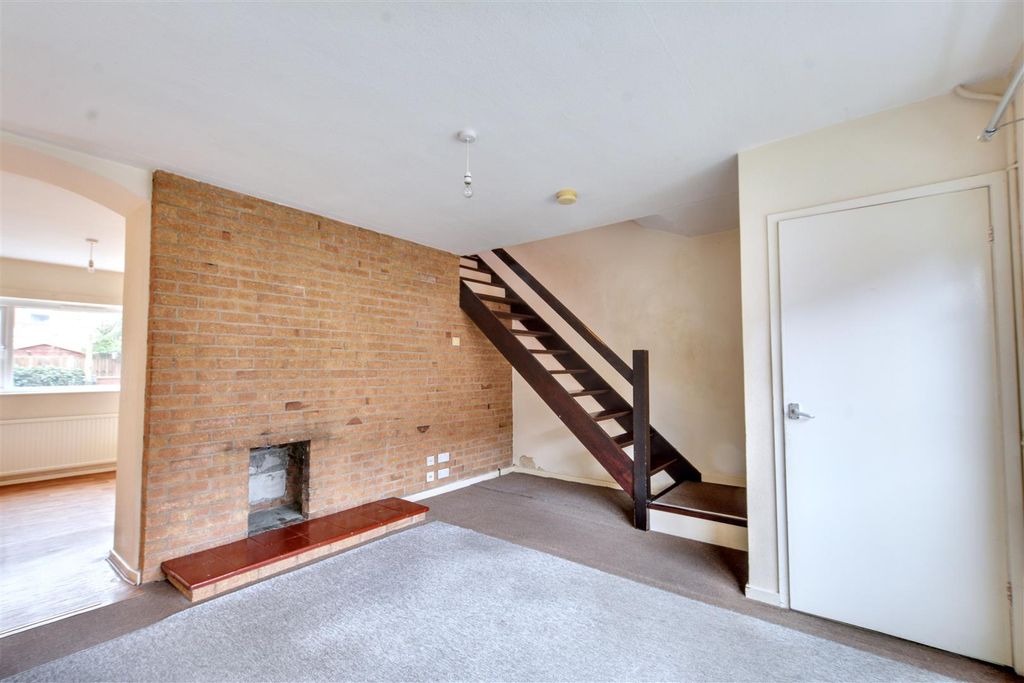 Property photo 2 of 19 Lounge_2.Jpeg